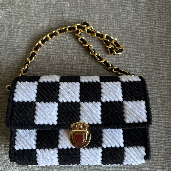 Handmade Plush Yarn Bag – Black & White Checkerboard - Picture 5 of 10